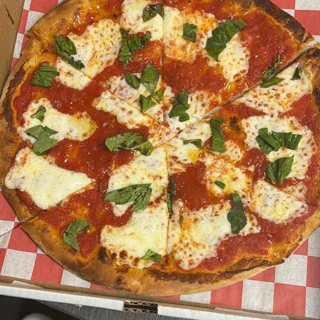Margherita Pizza.
