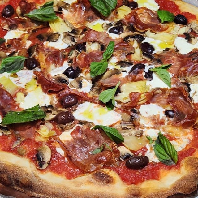 Quattro Stagione Pizza.